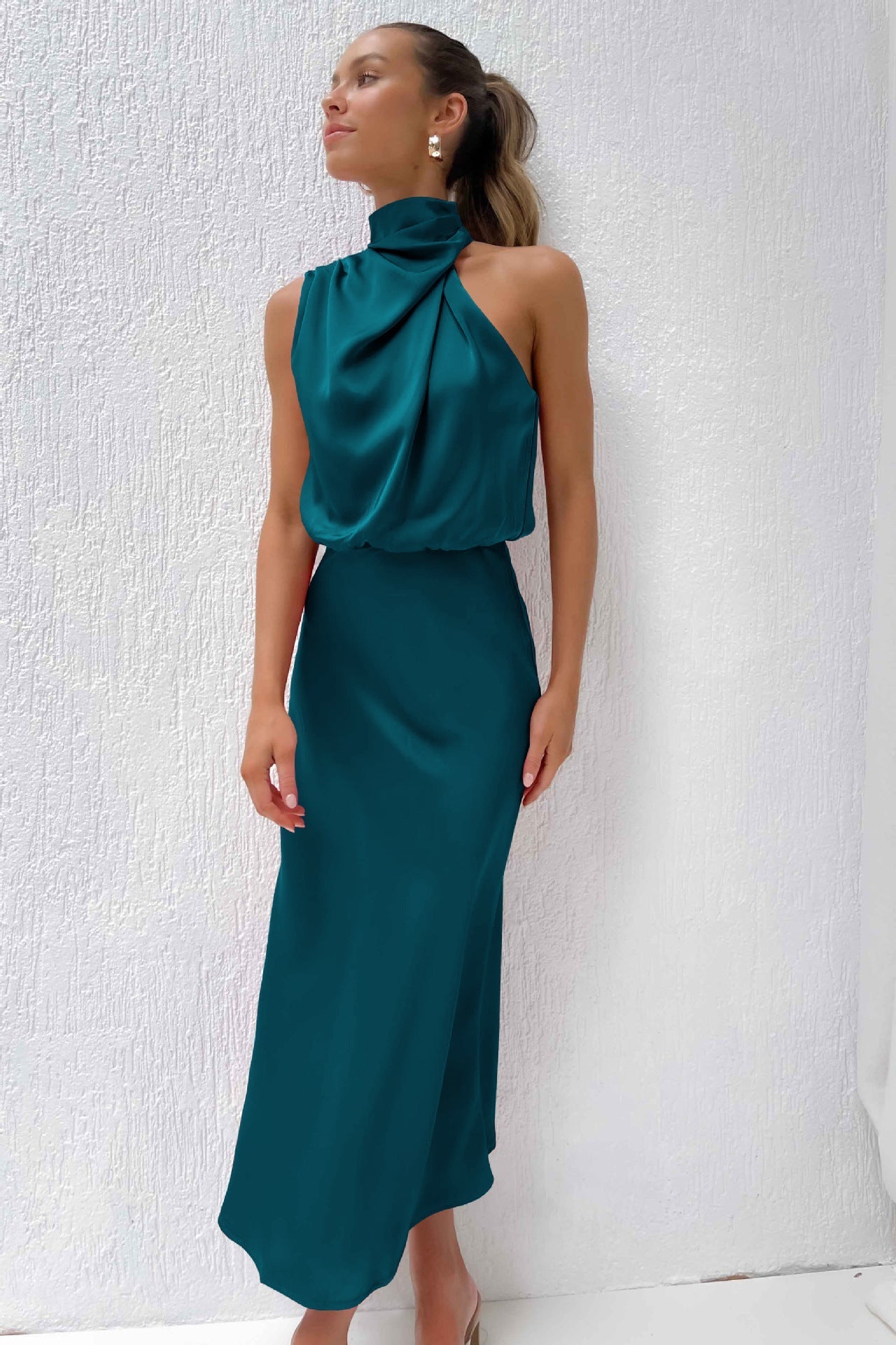 Carlina - Elegant Satin Halter Dress
