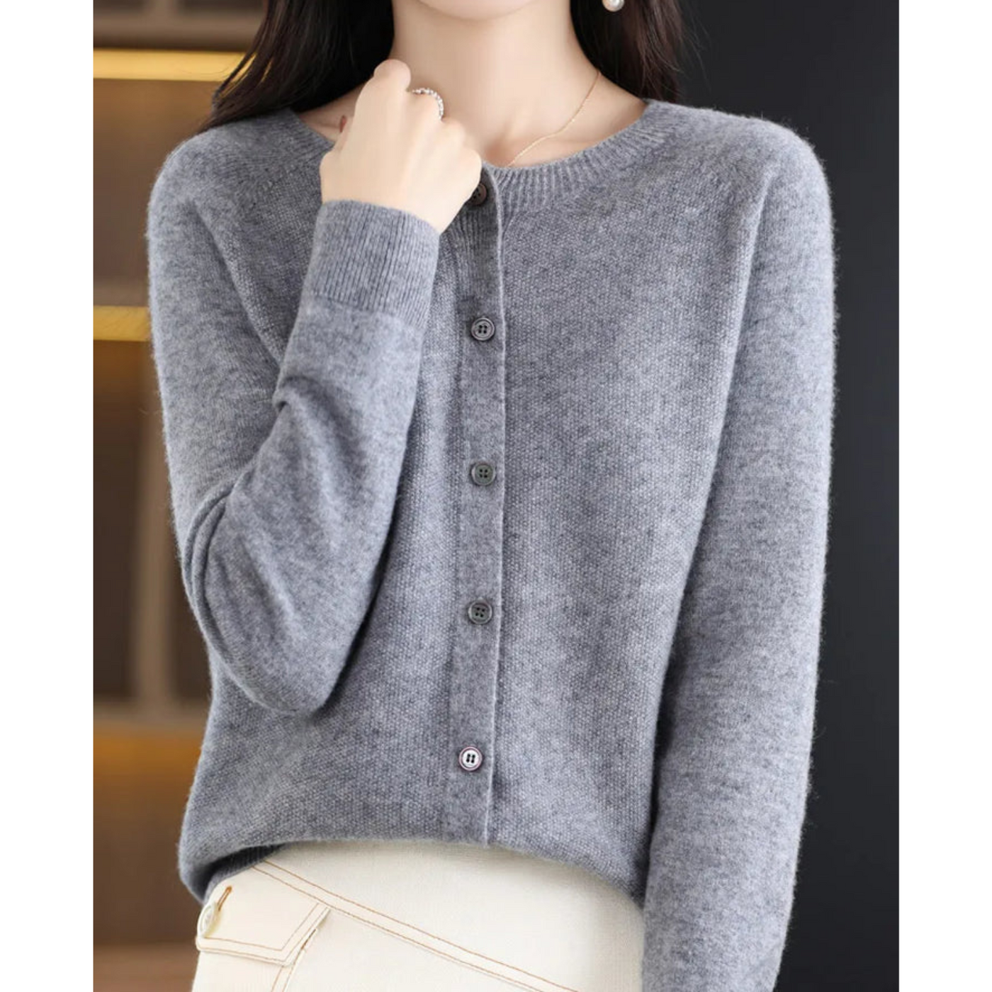 Anna | Pure Merino Wool Women's V-Neck Knitted Sweater