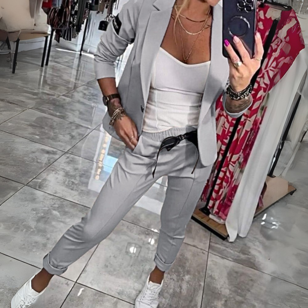 Harper - Chic Blazer & Joggers