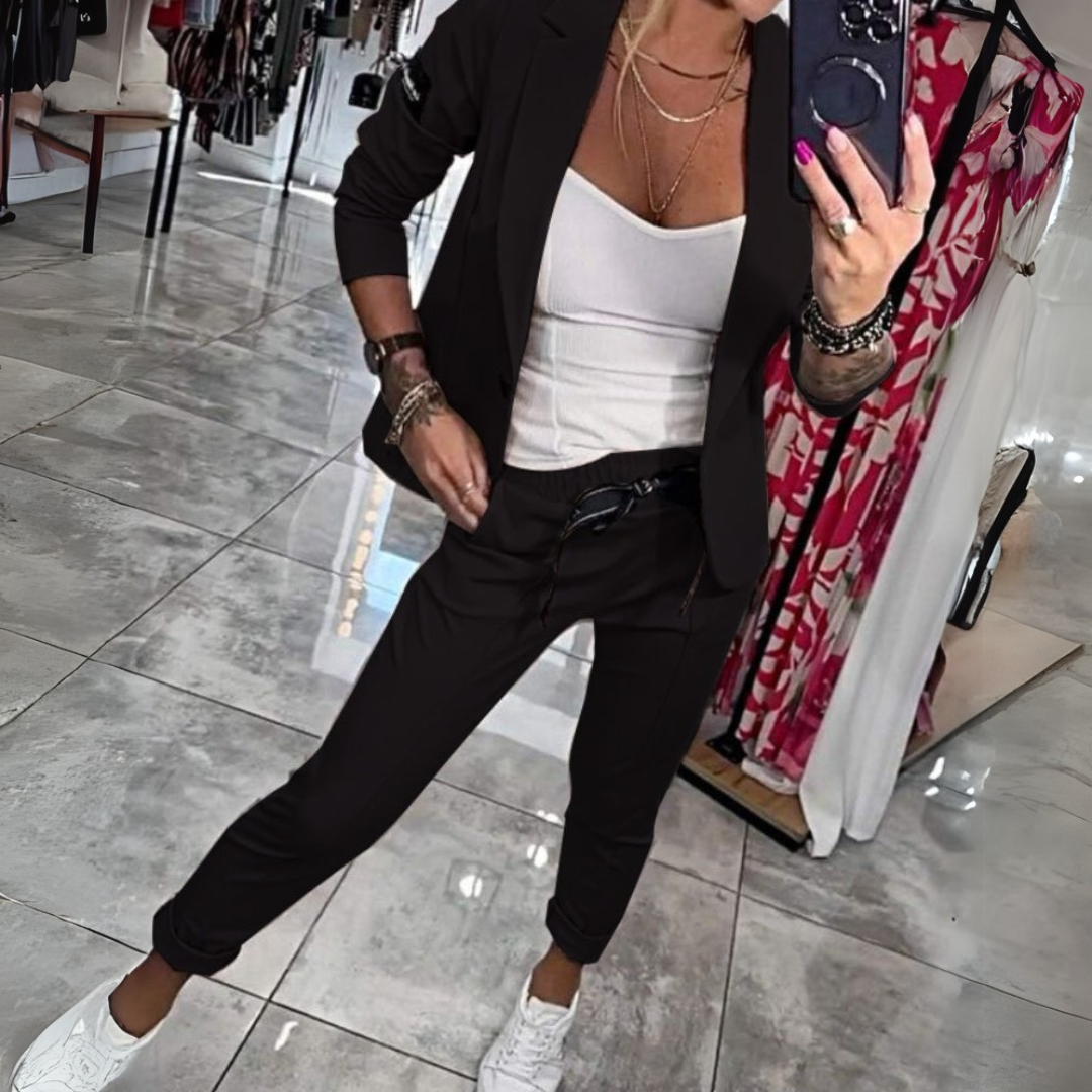 Harper - Chic Blazer & Joggers