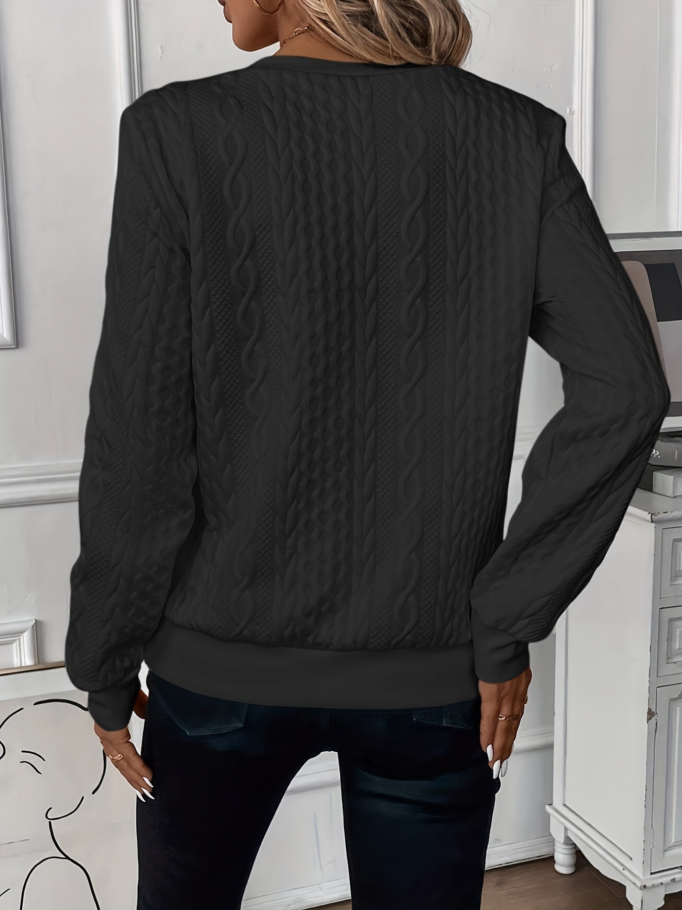 LUNA | STYLISH KNITTED SWEATER