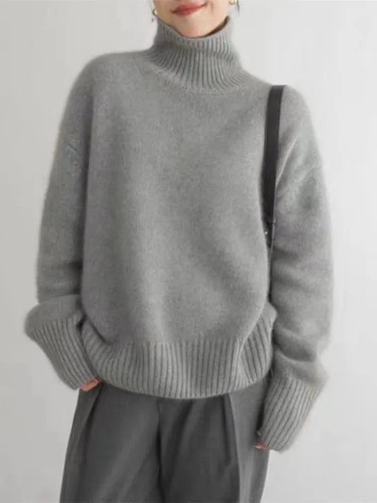 Ivy & Mabel | Luxurious Cashmere Turtleneck