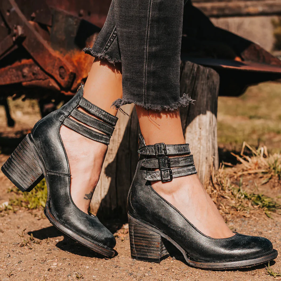 Victoria | Vintage Elegance Leather Heels