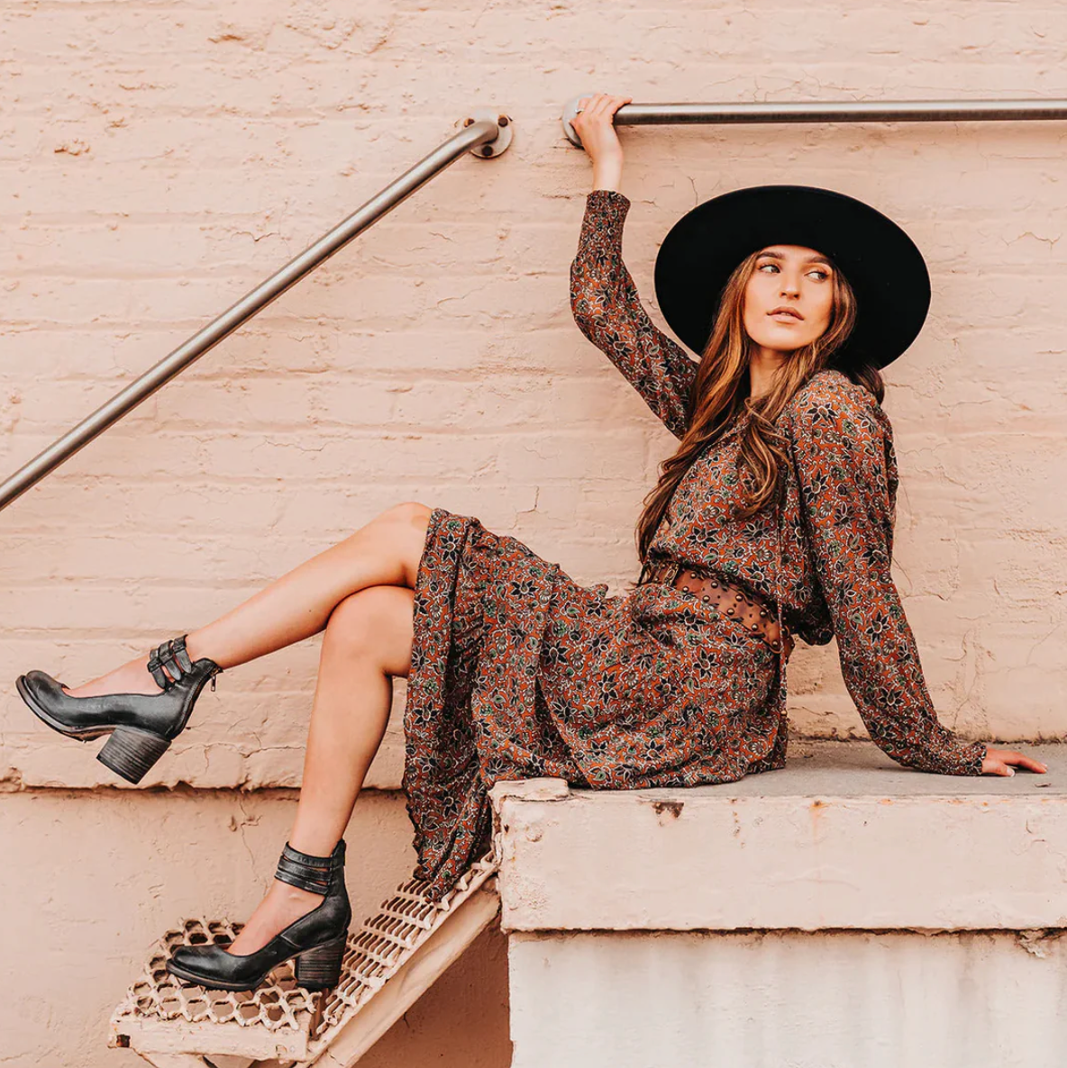 Victoria | Vintage Elegance Leather Heels