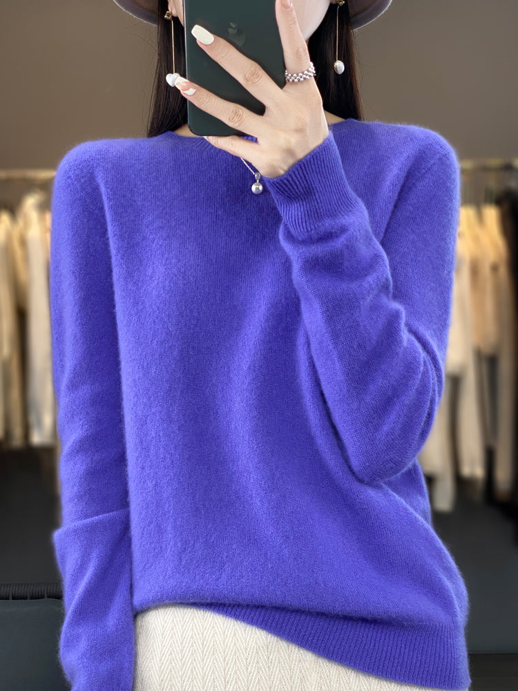 Anette | Warm Sweater for Cold Days